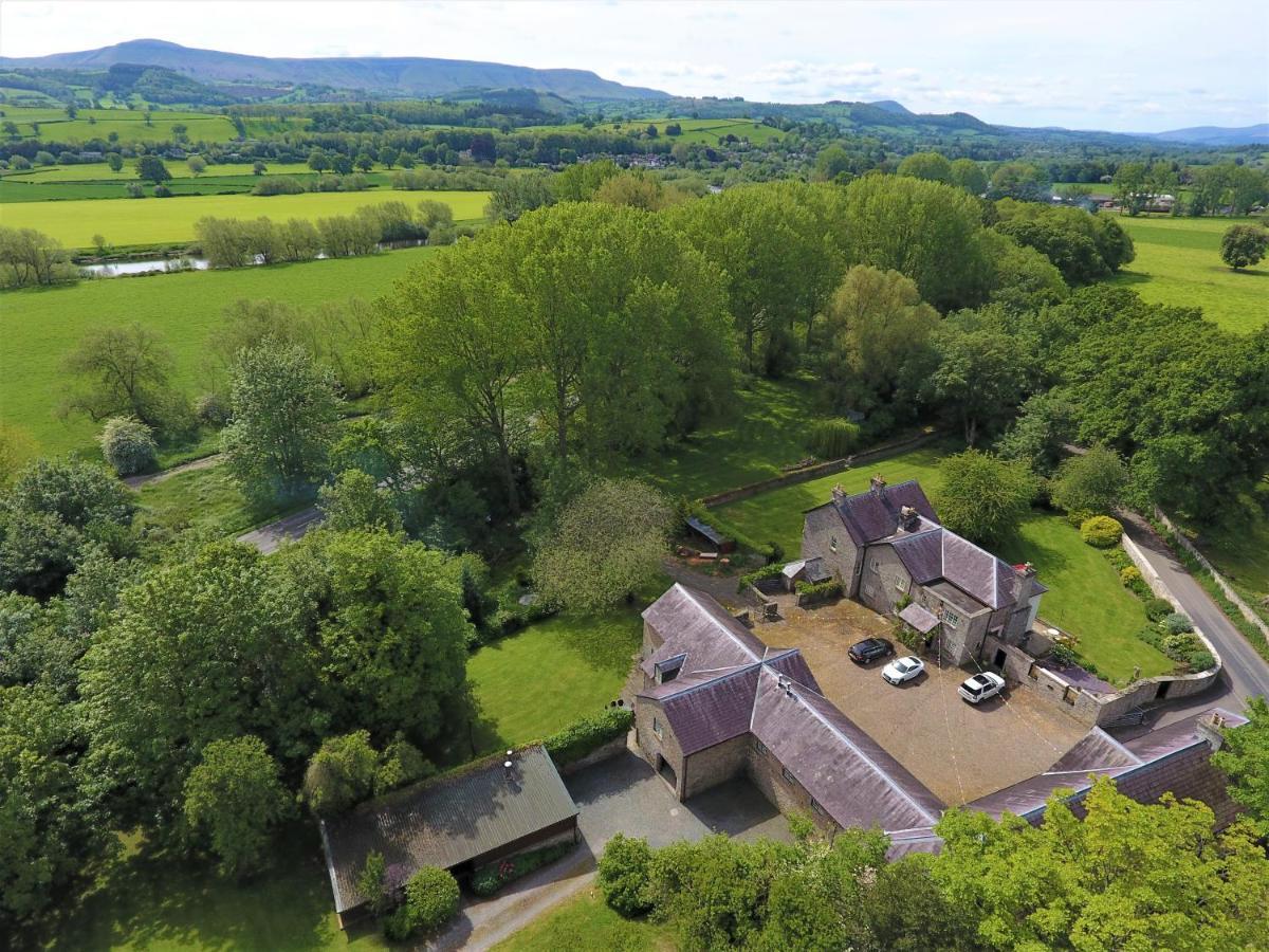 Glanhenwye Courtyard Cottages Glasbury Exterior photo