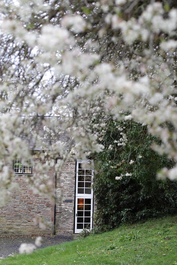 Glanhenwye Courtyard Cottages Glasbury Exterior photo
