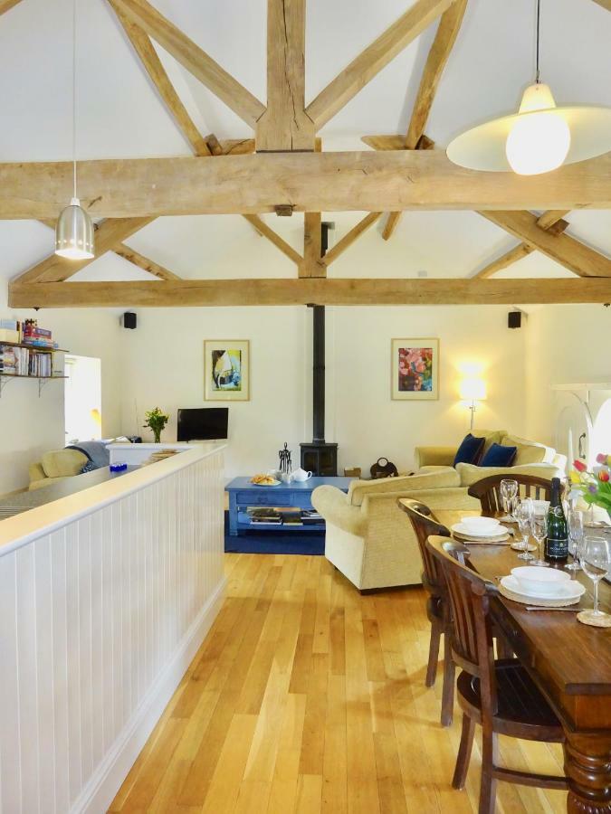 Glanhenwye Courtyard Cottages Glasbury Exterior photo